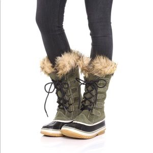 Sorry ‘Joan of Arctic’ Boots Size 10